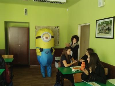 zabawa-przebierz-sie-8